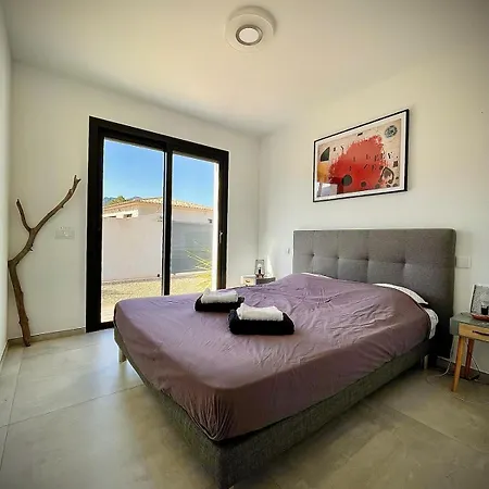 Proche Saint Cyprien Et Cala Rossa Nyaraló *